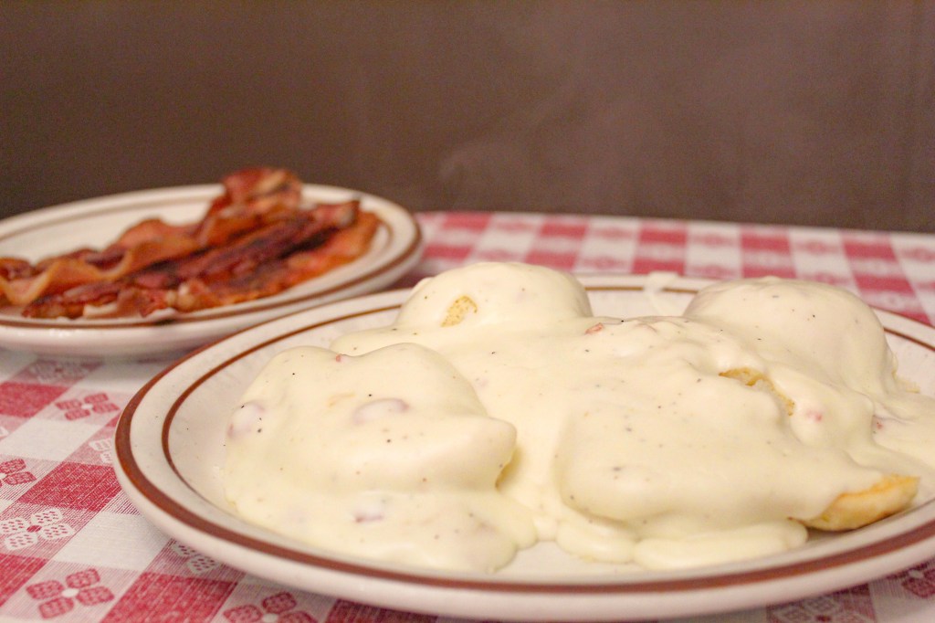 The best biscuits and gravy in Fresno California


