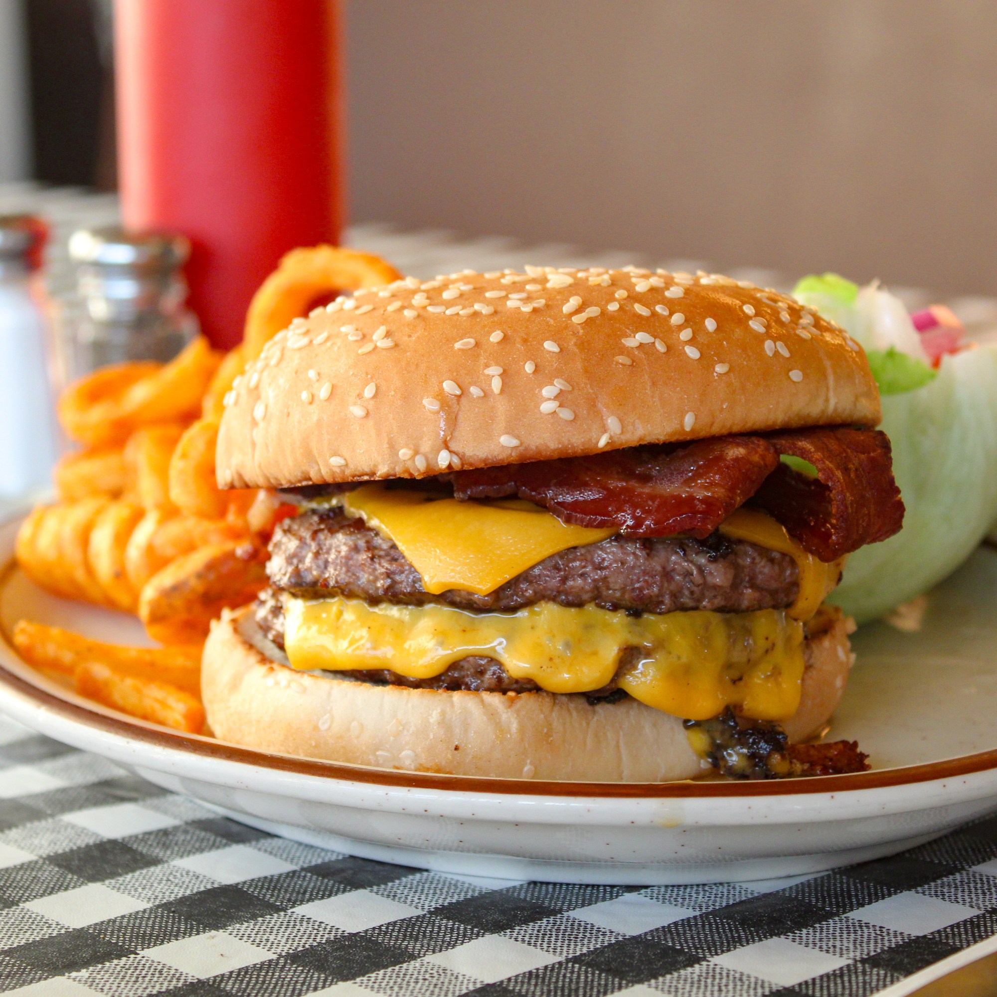 the best burgers in fresno california